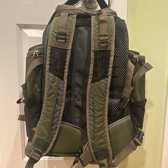 Field & Stream Backpack - Picture 4 of 4